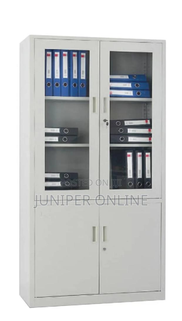 Cabinet Glass Metallic Zeal · Photo 2