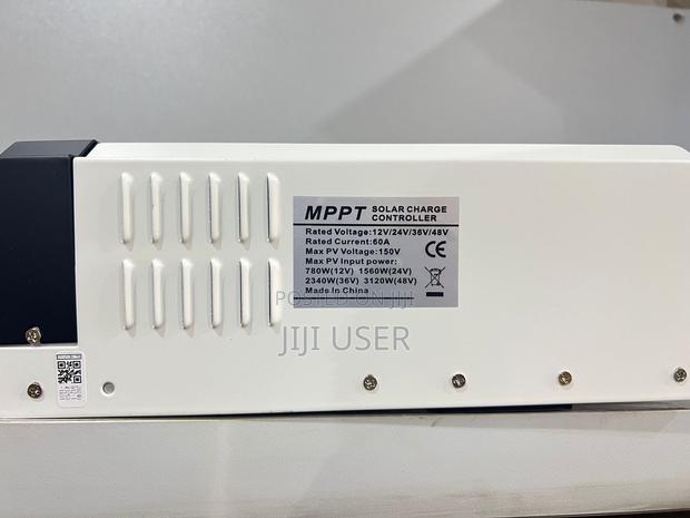 MPPT Charge Controller photo 3