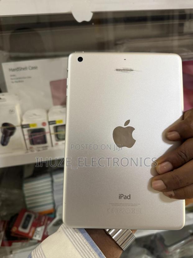 Apple iPad mini 3 128 GB Silver · Photo 4