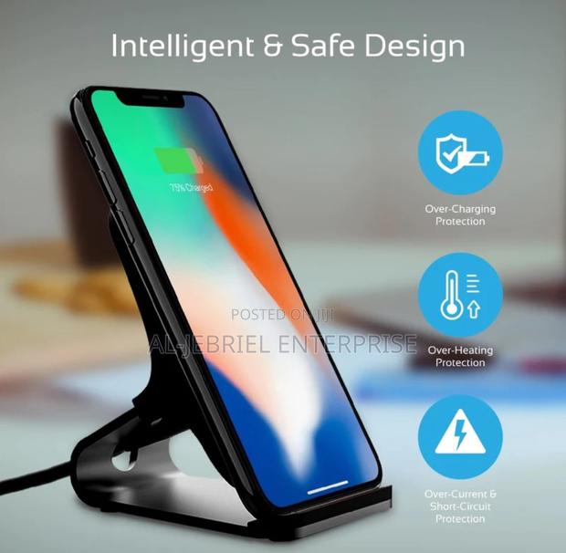 Auradock-5 Promate Ultra-Fast Wireless Charging Stand · Photo 4