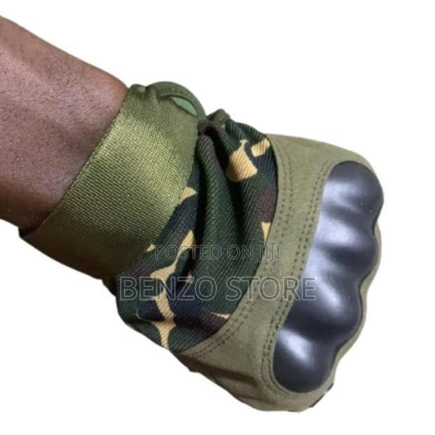 Quality Camouflage Hand Gloves for Gym and Riding · Photo 4
