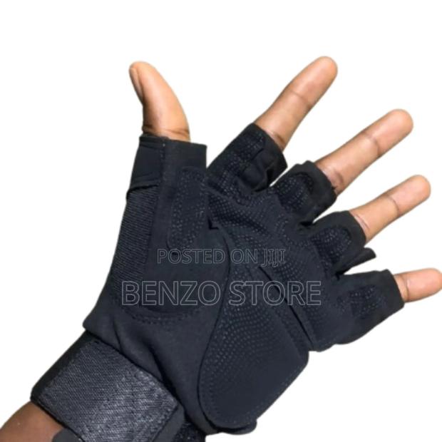 Hand Gloves for Gym, Military and Riding Available · Photo 3