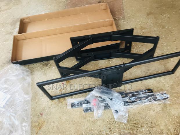 Compatible Full Motion Wall Mount: 50-120 Inch Full Motion · Photo 2