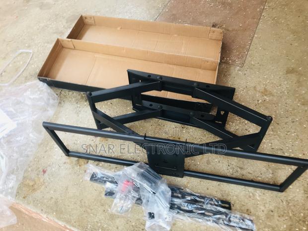 Efficiencies Full Motion Wall Mount: 50-120 Inch Full Motion · Photo 2