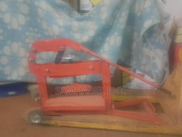 Pavement Block Cutter for Sale and Rental · Photo 2