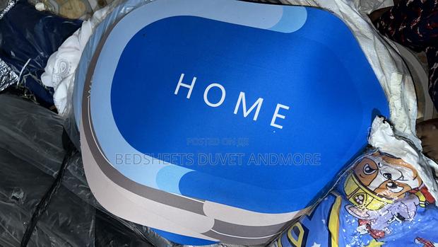 Anti Slip Bathroom Mat · Photo 2