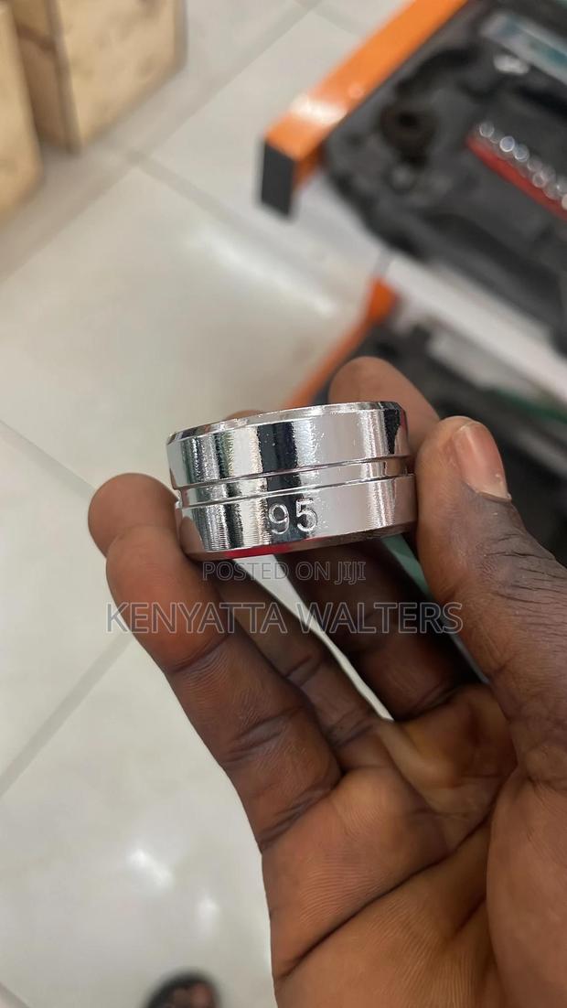Lithium-Ion Cordless Hydraulic Crimping Tool photo 19