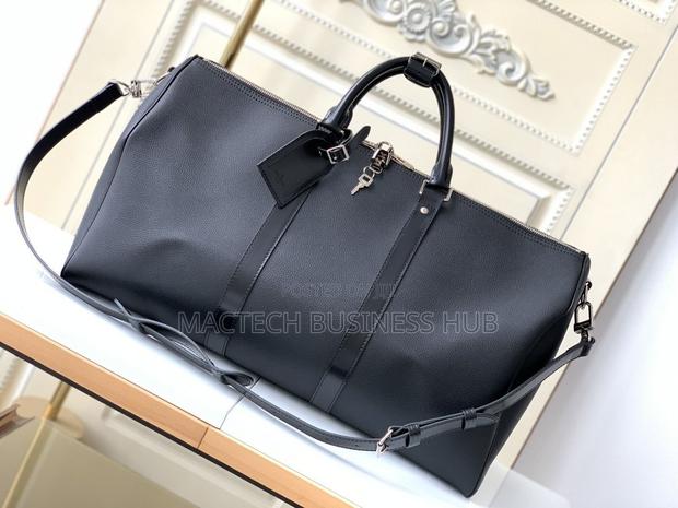Traveling Bag · Photo 4