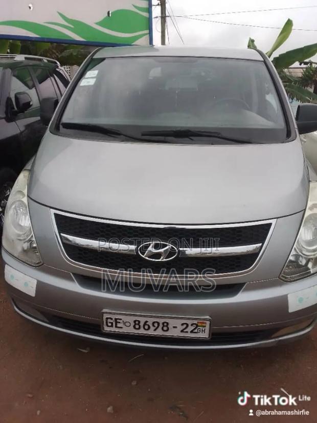 Car Rentals: Mini Van for Hire · Photo 4