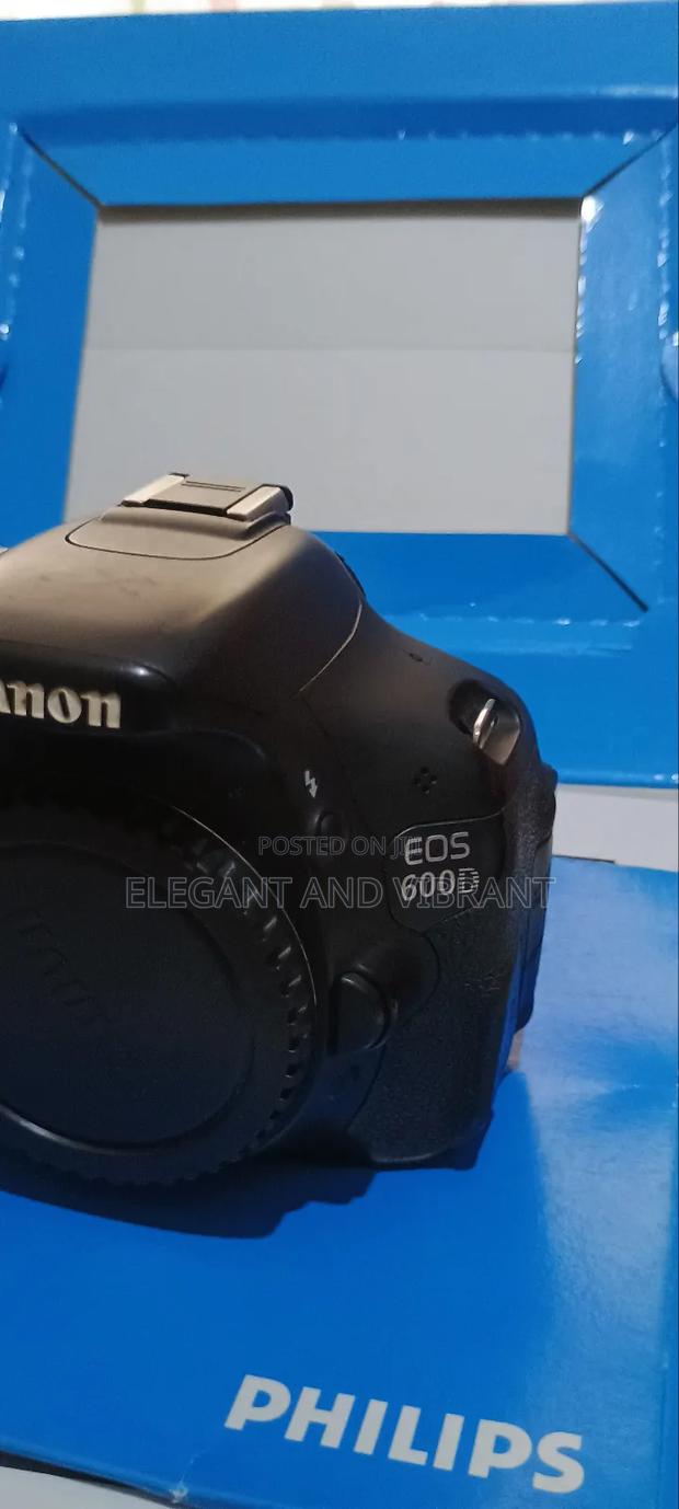 Canon 600d With Screen Color Change,Please Read Description photo 3