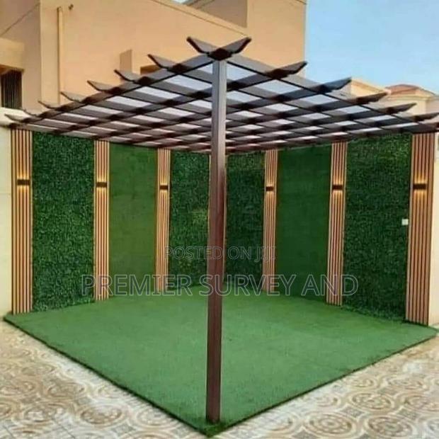 Stunning Pergola Structure · Photo 4