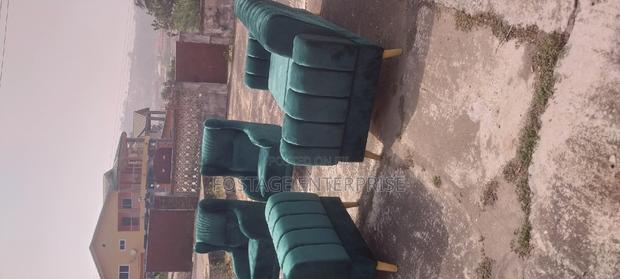 Neatly Designed Durable Foreign Set of Brand New Couch photo 2