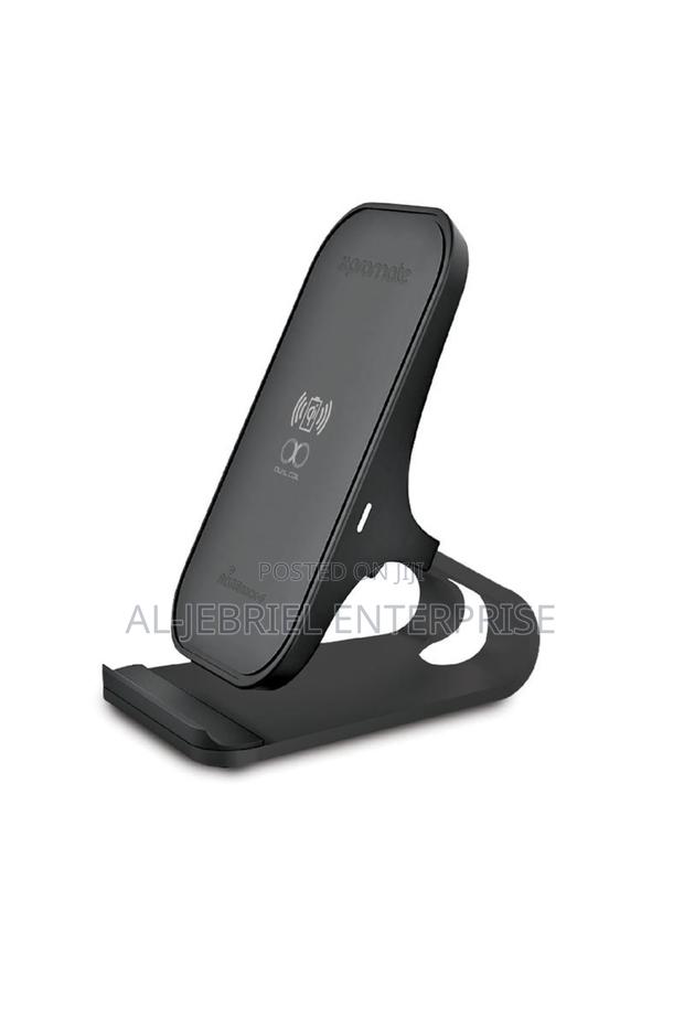 Promate Auradock-6 Ultra-Fast 15W Wireless Charging Stand · Photo 3