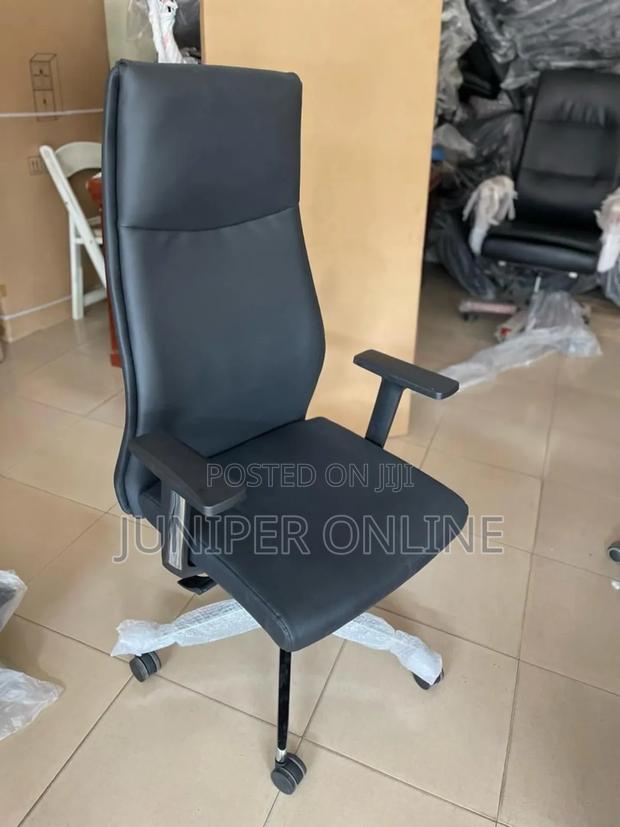 Swivel Chair Blackz Vart · Photo 1