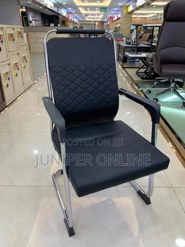 Swivel Chair Zanla Tras · Photo 2