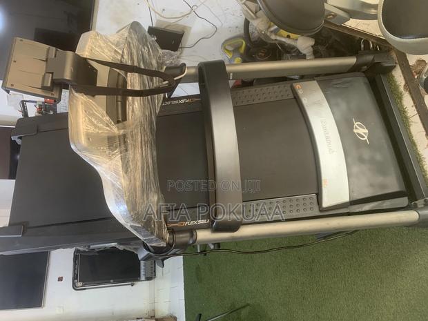 Nordictrack Treadmill · Photo 4