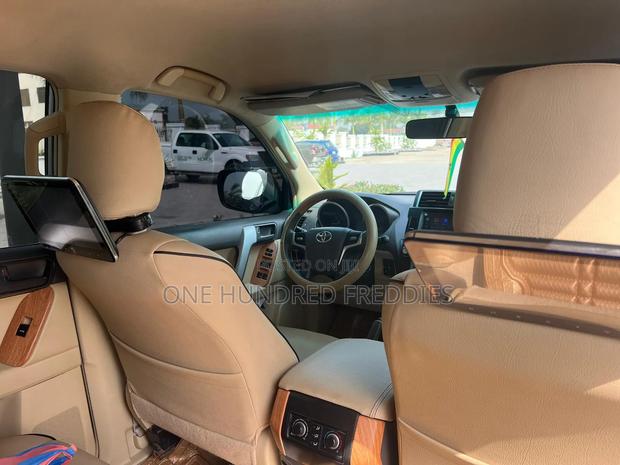 Toyota Land Cruiser Prado 3.0 D-4D (190 Hp) 7 seats 2016 Silver