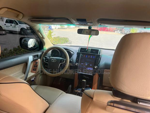 Toyota Land Cruiser Prado 3.0 D-4D (190 Hp) 7 seats 2016 Silver