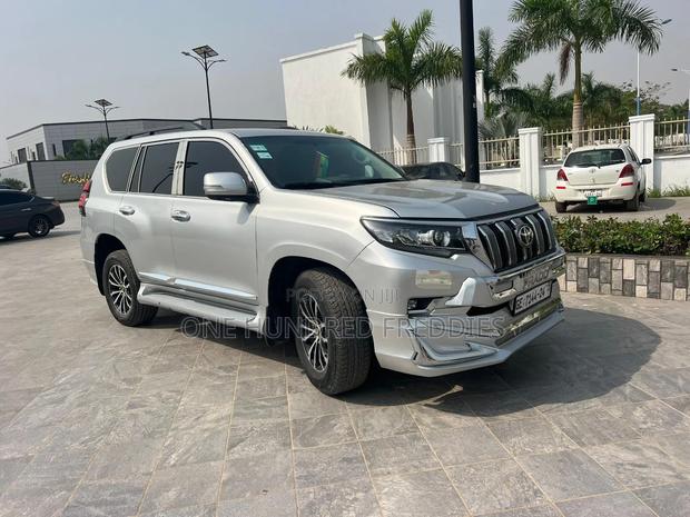 Toyota Land Cruiser Prado 3.0 D-4D (190 Hp) 7 seats 2016 Silver