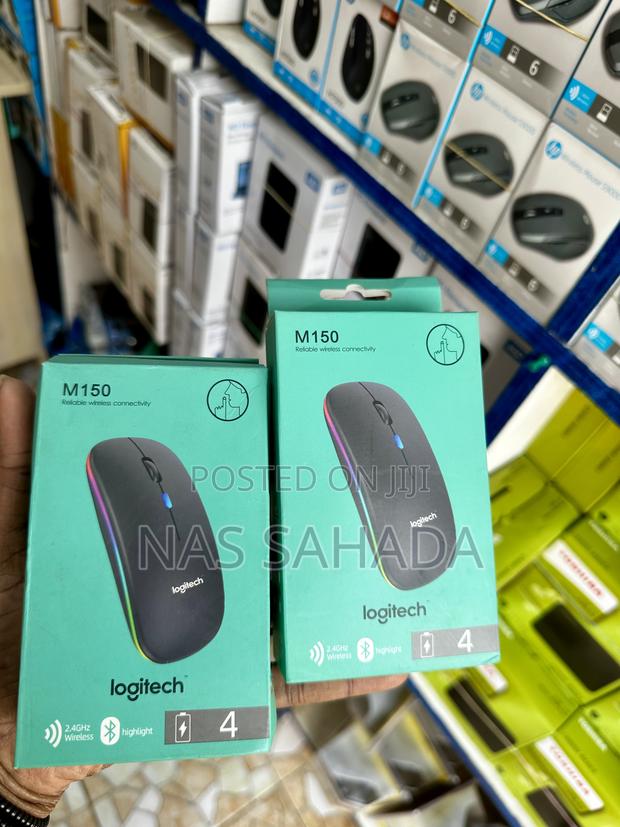 M150 Wireless RGB Mouse · Photo 2