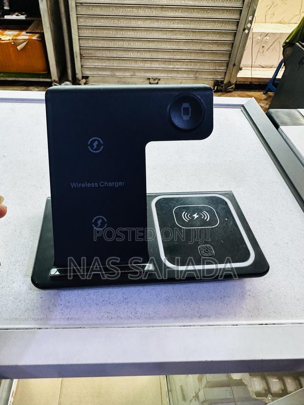 3in1 Fast Wireless Charger · Photo 4