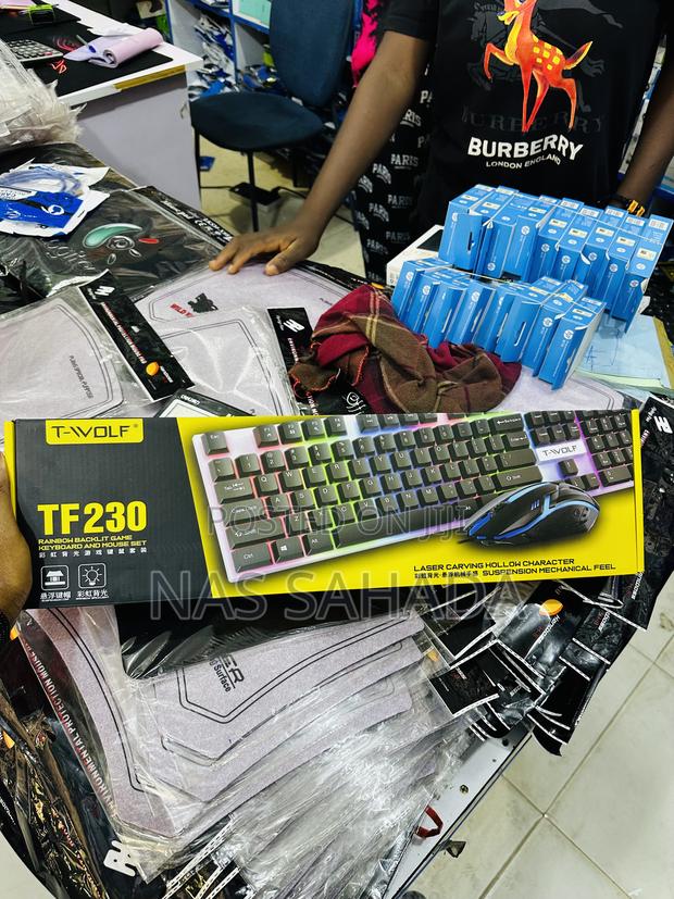 Gaming Keyboard With Light · Photo 2