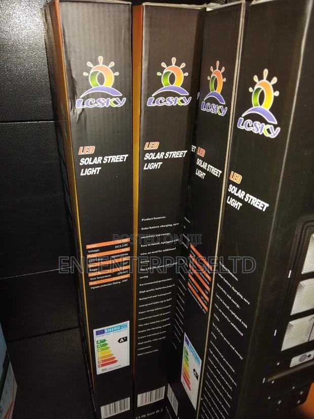 Led Solar Street Light for Sale photo 3