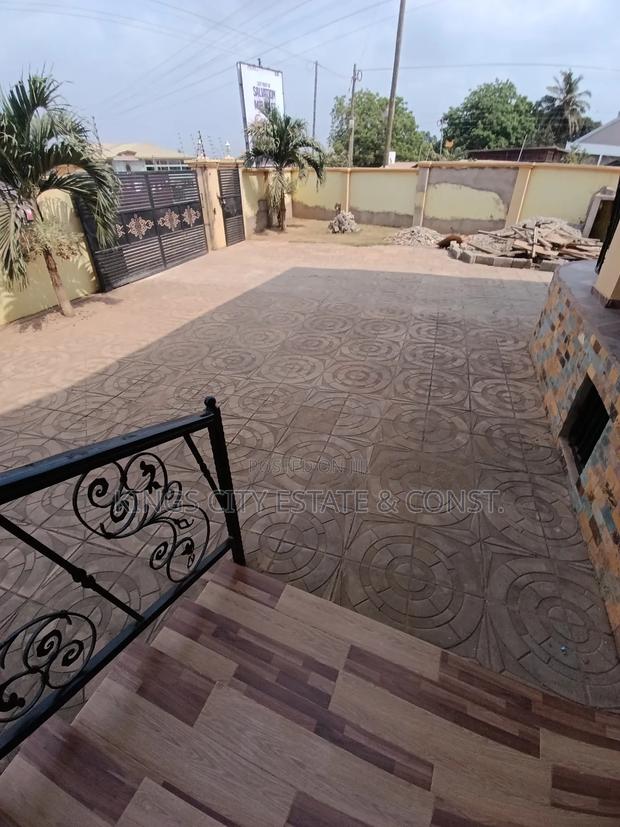 3bdrm Apartment in Kings-City-Estate, Ofankor for rent photo 12