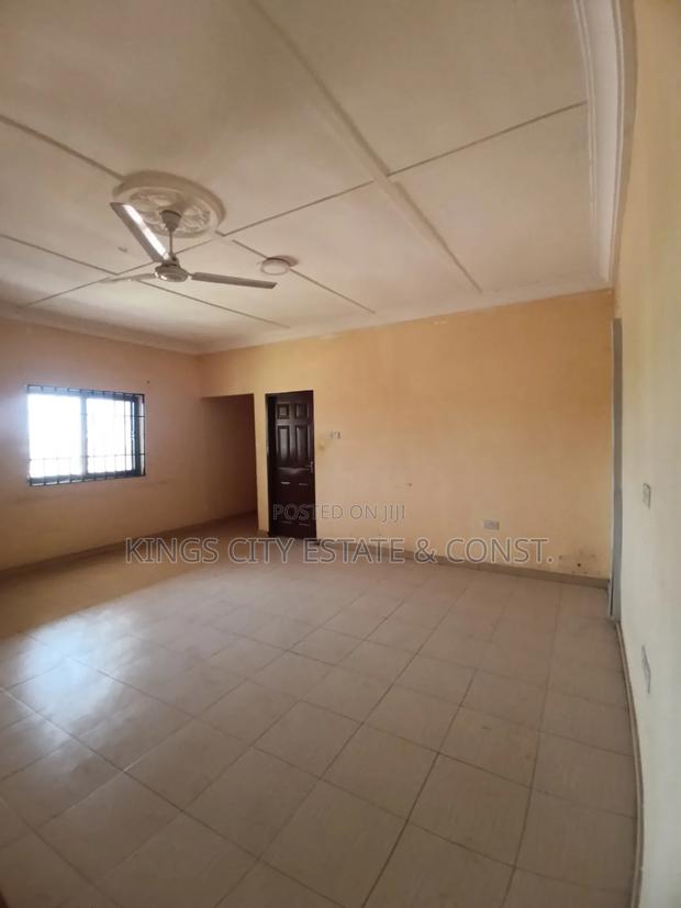 3bdrm Apartment in Kings-City-Estate, Ofankor for rent photo 5