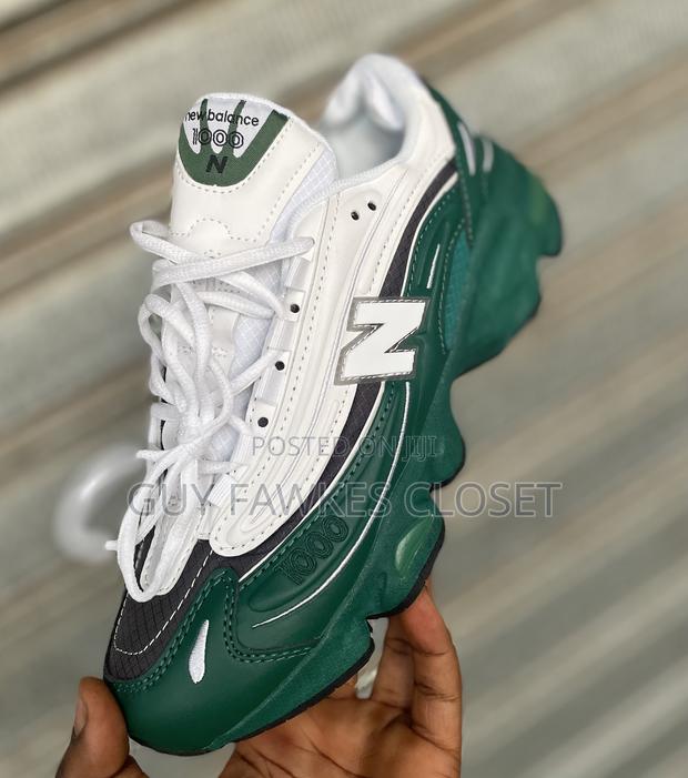 New Balance 1000 · Photo 4