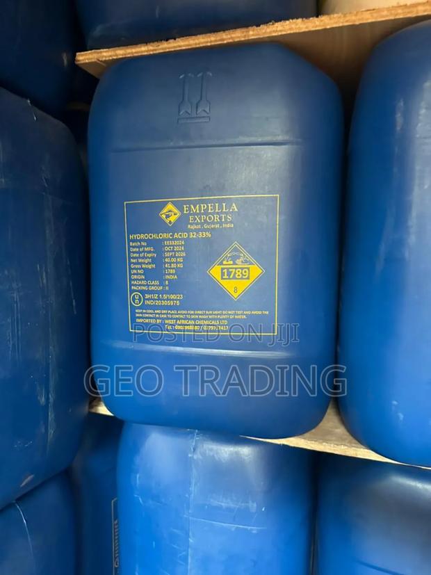 Hydrochloric ACID (30-33%) · Photo 4