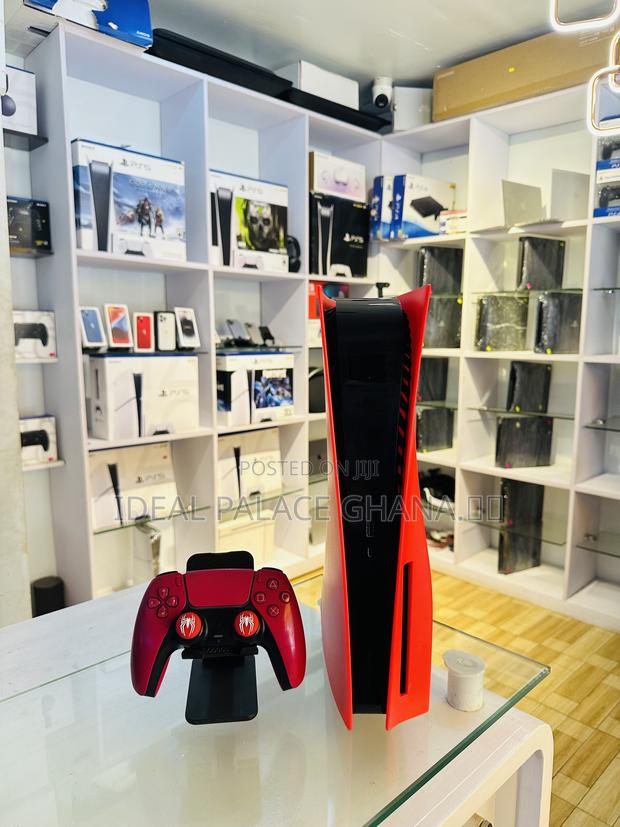 Limited Orange Ps5 Standard With 8 Games · Photo 4