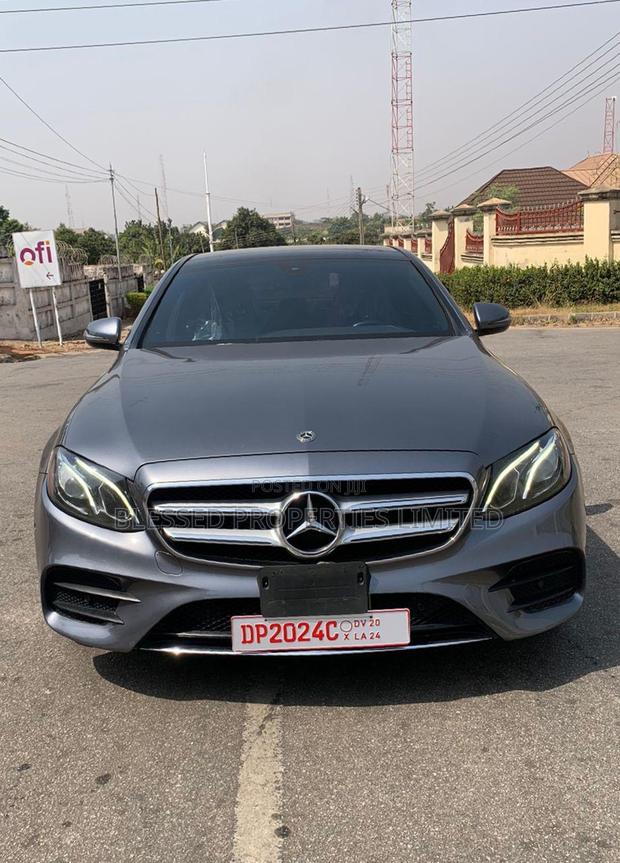 Mercedes-Benz E300 2018 Silver