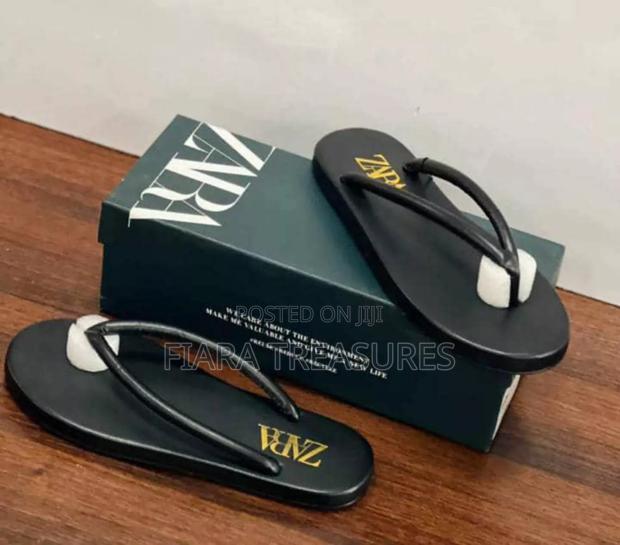 Zara Slippers photo 2