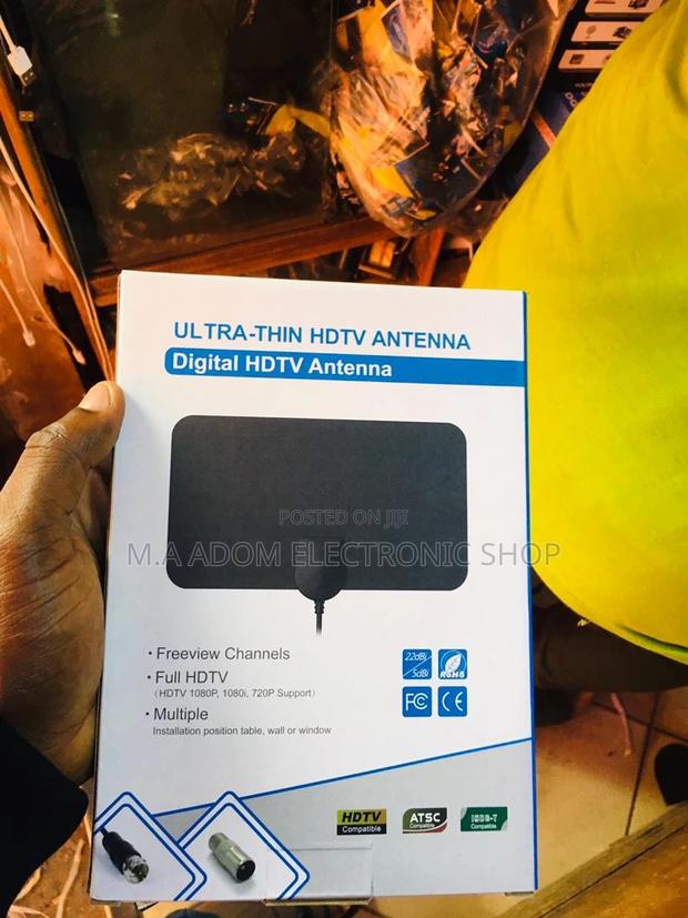 Uncut Uninterrupted: Indoors Antenna With Booster · Photo 2