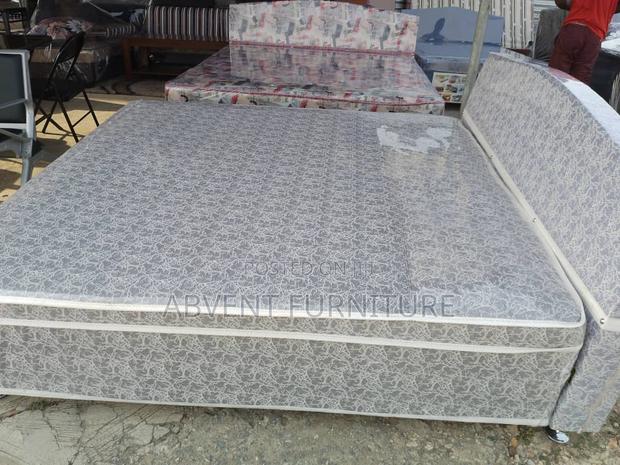Queen Size Complete Bed · Photo 2