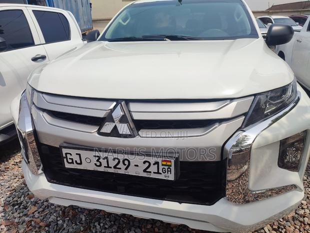 Mitsubishi L200 2021 White