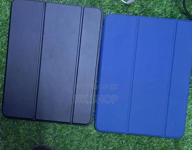 Apple iPad Air 4/5 Smart Cover Case With Pen Slot · Photo 3