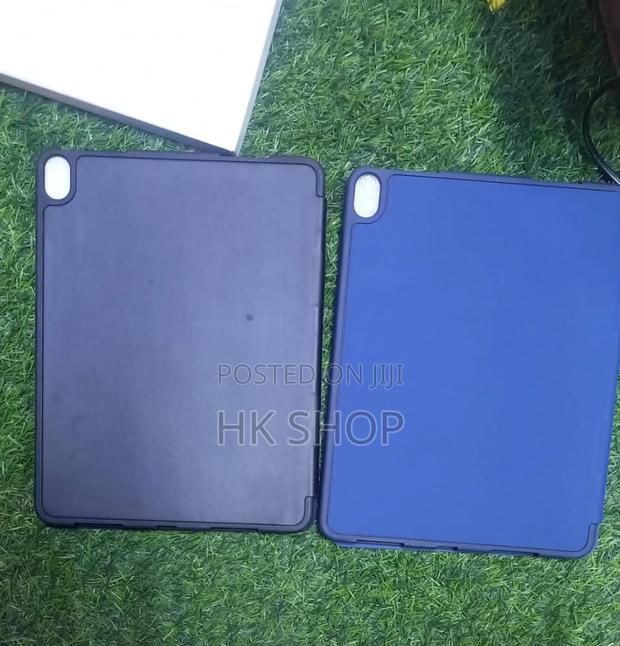 Apple iPad Air 4/5 Smart Cover Case With Pen Slot · Photo 4