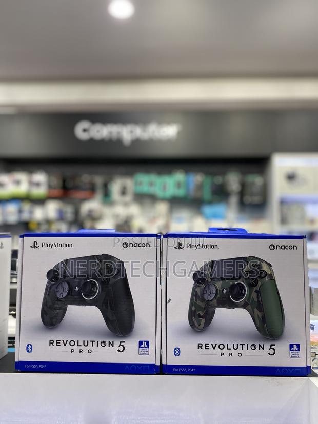 Nacon Revolution 5 Pro Officially Licensed Playstation 5 · Photo 3