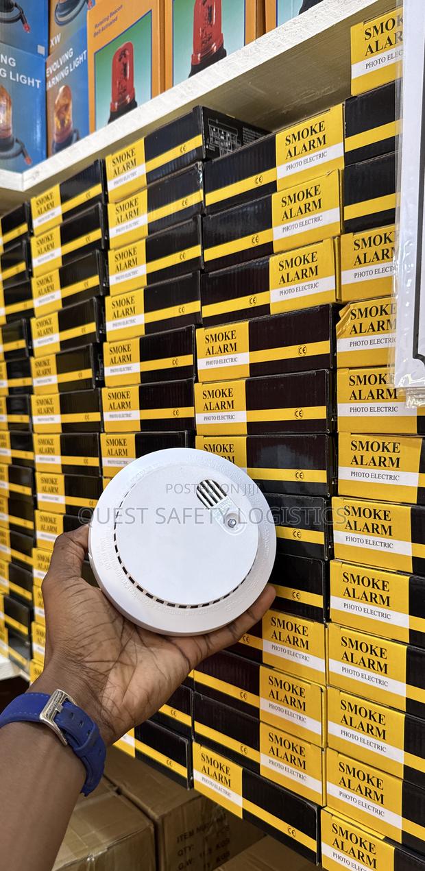 Smoke Alarm · Photo 3