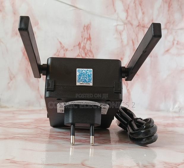 1200mbps Wifi Extender photo 6
