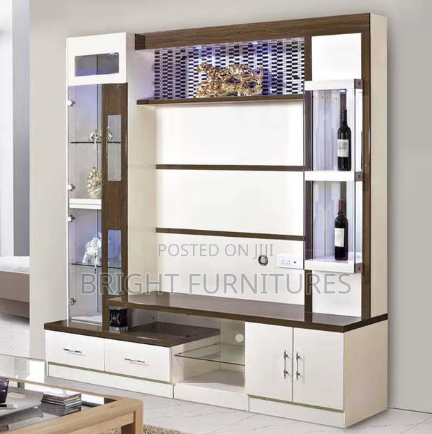 Foreign TV Stand · Photo 3