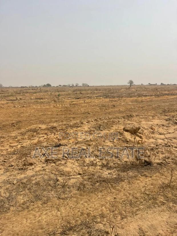 Suitable Full Plot // Free Discount at Prampram Beach Road · Photo 4