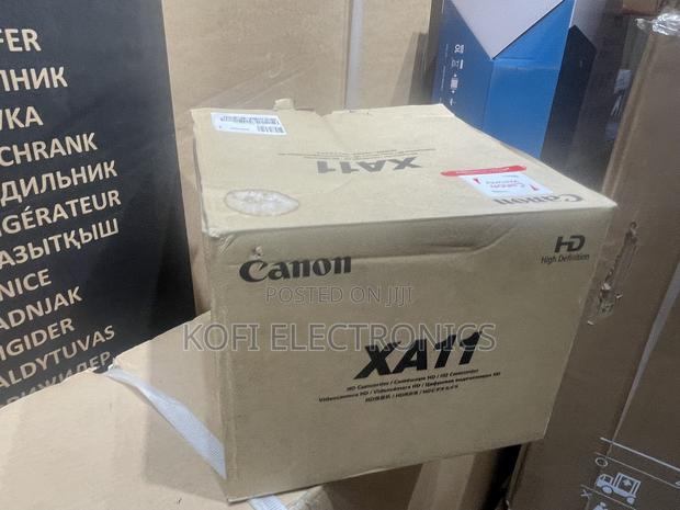 Professional Canon Video Camera HD Camorder XA11 · Photo 2