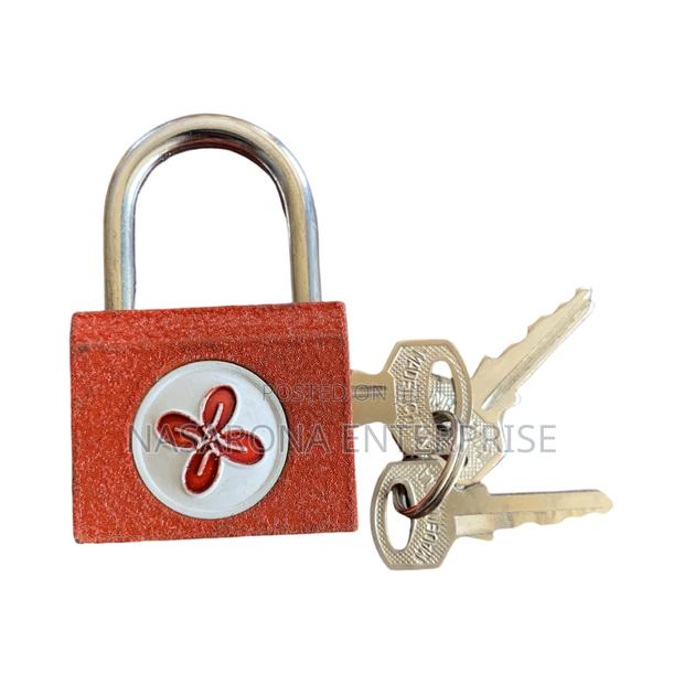 CH Side Open Padlock 40mm (12 Pieces) · Photo 3