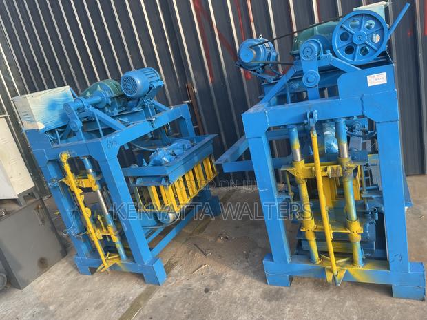 Block Moulding Machine photo 3