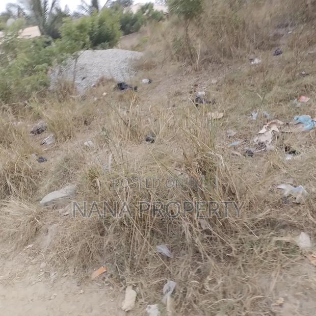 10 Plots of Land for Sale Located at Oyibi · Photo 1
