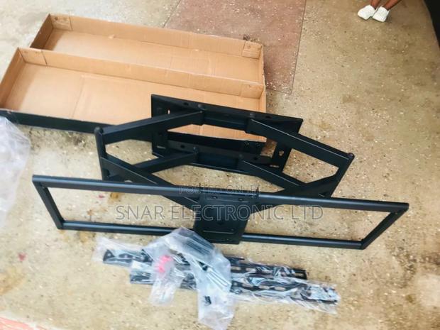 50"-120" Interactive Display Wall Mount · Photo 2