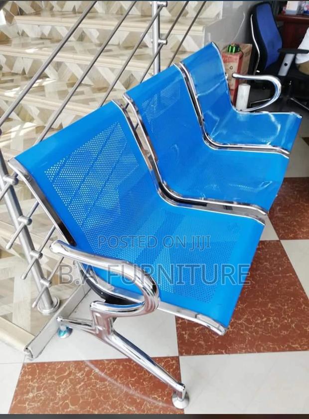 Visitors 3 In 1 Metal Chair · Photo 2
